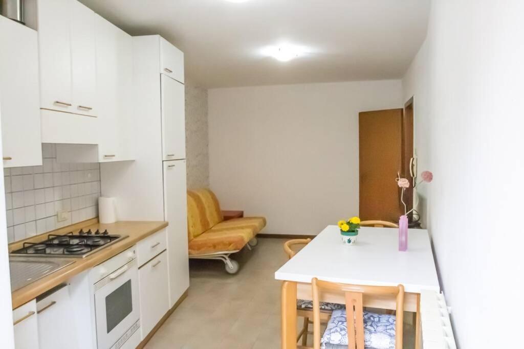 Portaorientale Lägenhet Malcesine Exteriör bild